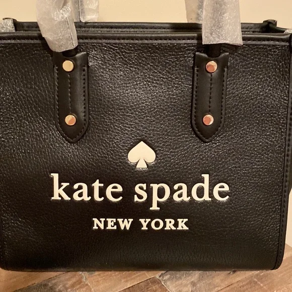 NWT Kate Spade Ella Small Black Pebbled Leather White Logo Crossbody Handbag - Picture 4 of 9